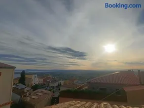 Sunny Relaxing Penthouse Costa Brava, Sea & Mountain Views, Huge Terrace, Fiber 1GB - Image 3