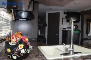 RV quiet place in the mountain - Image 2