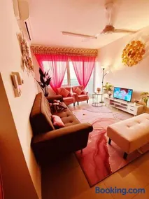 Sentrovue B Pink House - Image 3