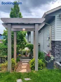 Licensed 2-Bedroom Suite Eco-Friendly Solar Home - Image 2