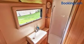 Park Farm Holidays Glamping - Image 2