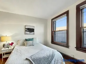 Pet-Friendly Downtown Studio Retreat - Image 2