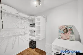 Logan Square Coach House - Image 5