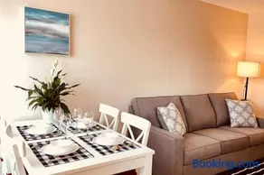 unit #303 Mountain view 1BR in Canmore DownTown - Image 3