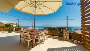 Enchanted Bay House - Image 3