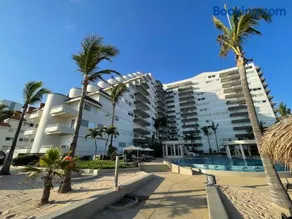 a pie de playa con hermosa vista by G P S rentas - Image 1