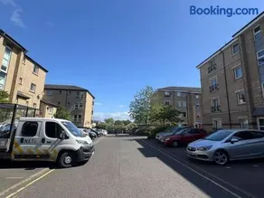 New Town Retreat by Leith Walk- Free parking - Image 3