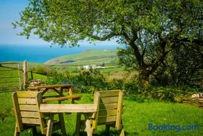 Polrunny Farm Blackberry Cottage - Cornwall bliss in sight of the sea - Image 1