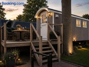 HouseOnWheels Luxe Tiny House Comfort & Natuur - Image 1