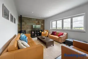 Villa Castellino - Perfect Family Holiday Retreat - Image 2
