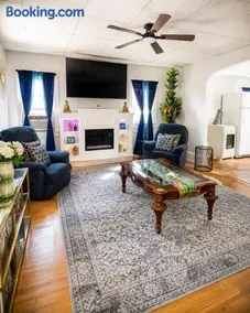 Fall River Stay Stylish 2BR Urban Haven Suite - Image 4