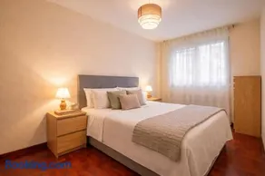 Luminoso, acogedor e ideal para familias - Image 3