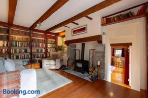 L'Ancienne Poste Exclusive Alpine Chalet - Image 4
