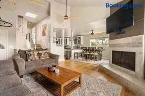 New Cozy Leucadia Beach House with parking - Image 1