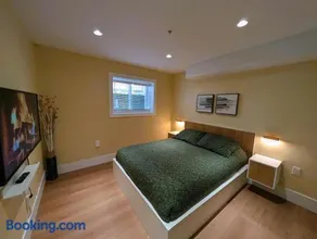 Cozy & Chic suite with wine cellar - Image 4