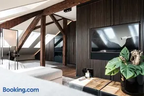 Le Bijou LQ80 Penthouse with Terrace - Image 1