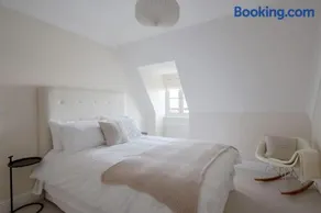 Amazing Abodes - Image 2
