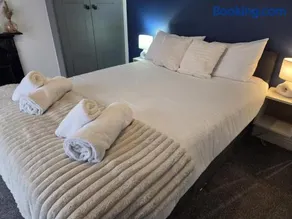 Comfort Cove - Image 2