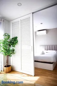 Luxury Executive Studio at Forbes - Image 2