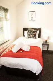 Comfortable 3 bed house - Image 3