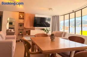 Moderno y Cálido Apartamento en el Centro - Image 5