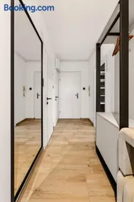 Castle Gate Apartment Graz - Image 3