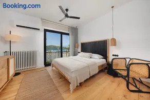 Yacht La Maison - Image 2