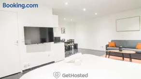 La Villette - Gorgeous Flat in Pantin - GetHosted - Image 5