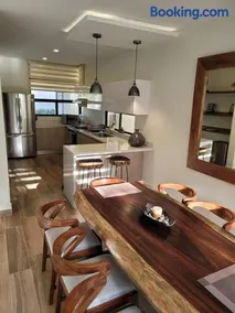 Amazing Dream Home in Gated Community - Image 4