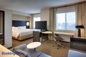 Residence Inn by Marriott Vancouver Airport - Image 3