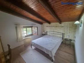 Ektor Villa - Image 1