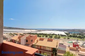 Appartement avec internet haut débit, terrasse et piscine | Vue jardin - Image 3