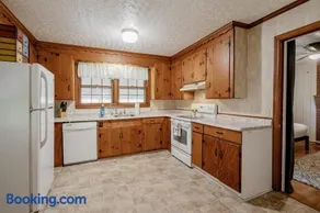 5 mins to Fort Jackson - The Wooded Hilltop Ranch - Image 2