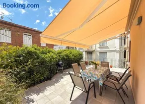 Sunny House with Large Terrace in Plomari - Image 1