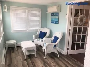 Just Moments From The Causeway Bridge This Charming Spacious Five-Bedroom 2 Bath Home Is Located In Ship Bottom On The Island Of Lbi Wifi - Image 3