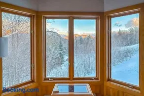 White Mountain Chalet - Image 4
