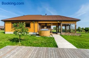 Spacious Villa with Large Hall - Image 2