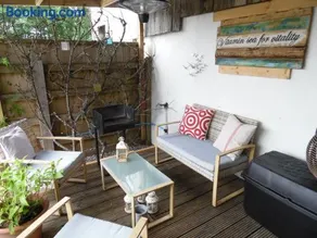 The Den - Image 3