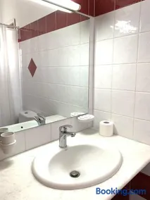 Rodia Studios & Apartments - Image 4