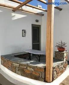 Spitaki Serifos Studio - Image 2