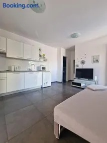 Apartman Dream - Image 1