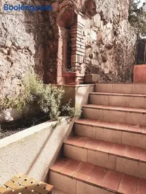 Design Living in the heart of Empordà - Image 1