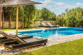 Villa Sarlata Sea View - Image 2