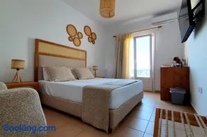 Sarakiniko Rooms - Image 5