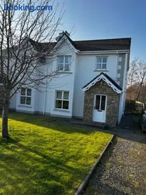 49 Dunalinn Culdaff - Image 1