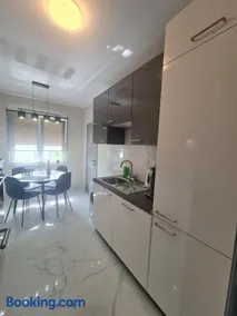 Mias luxury apartment - Image 3
