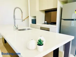 Charming and cozy 2 Bedrooms 2 bathrooms Condo with Study room, Parking, Wi-Fi - Image 3