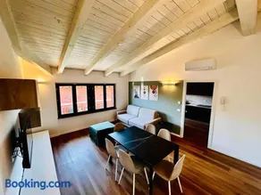 Casa Paolina Apartment - Your Hub between Milan, Como & Lake Como - Accommodates up to 6 guests - Lomazzo - Image 2