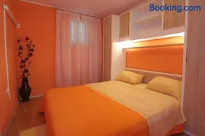 Apartment Tancabel - Image 2