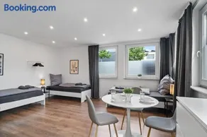 RO01 Schickes 1-Zimmer Apartment - Image 3